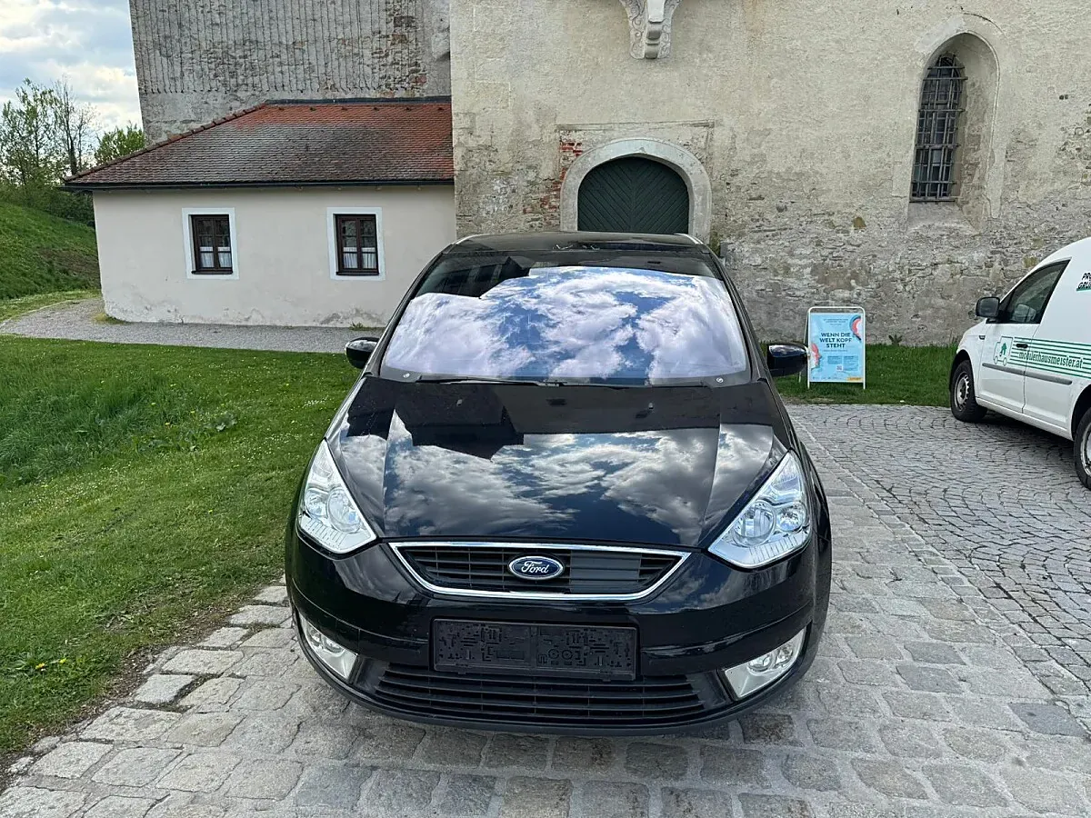 Ford Galaxy 2008 photo 2