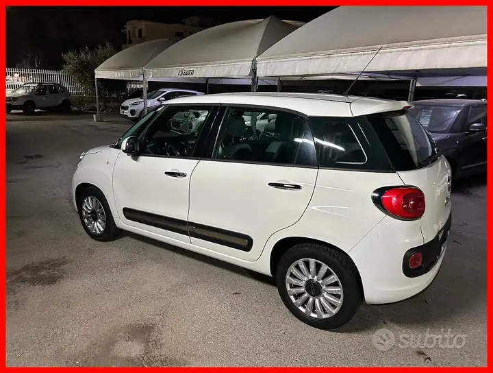 Fiat 500L 2013 photo 4
