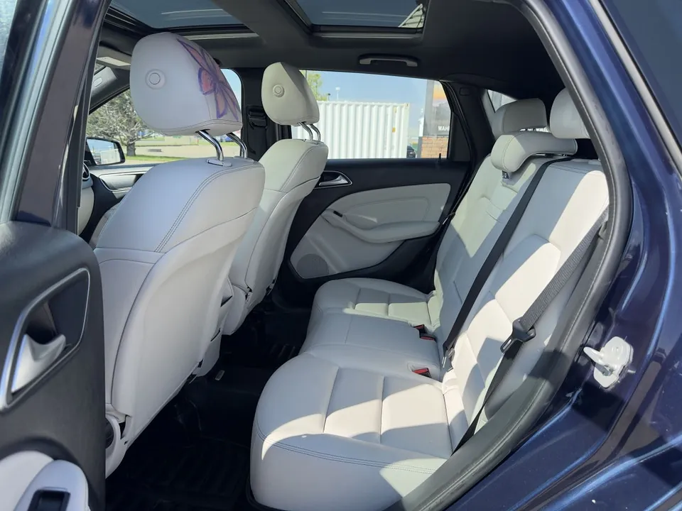 Mercedes-Benz B-Class 2017 photo 2