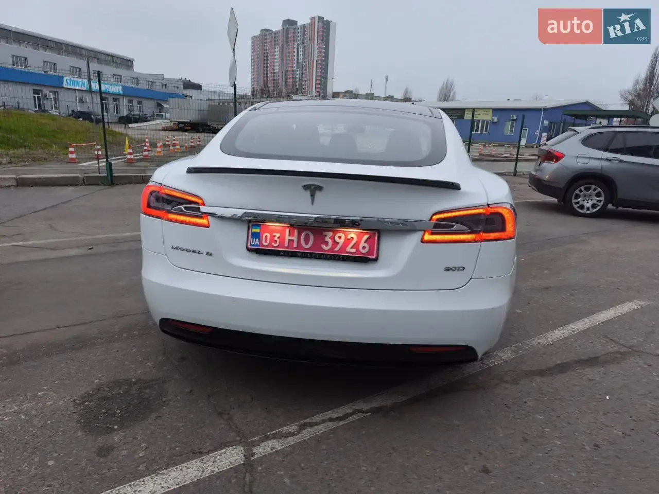 Tesla Model S 2018 photo 5