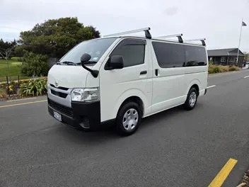 Toyota Hiace 2021 photo 4