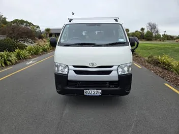 Toyota Hiace 2021 photo 3