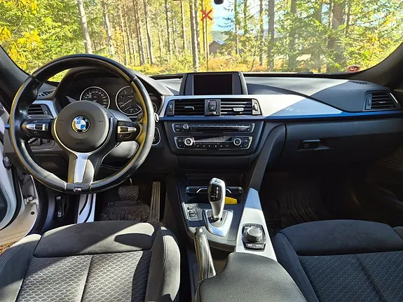 BMW 320D 2016 photo 3