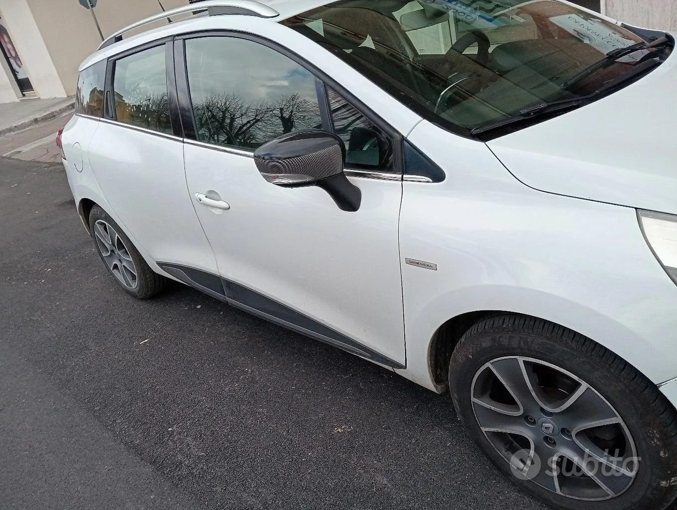 Renault Clio 2015 photo 2