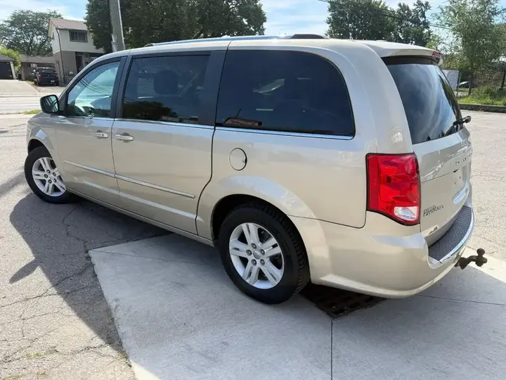 Dodge Grand Caravan 2015 photo 5