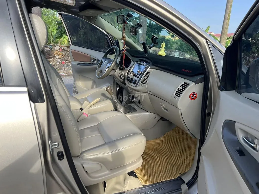 Toyota Innova 2014 photo 5