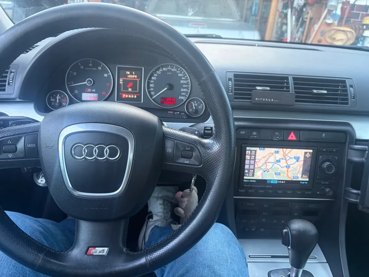 Audi A4 2005 photo 3