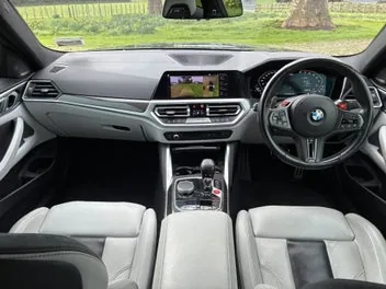 BMW M4 2022 photo 4