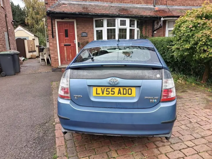 Toyota Prius 2005 photo 3