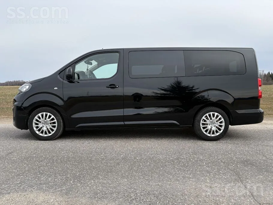 Peugeot Traveller 2017 photo 2