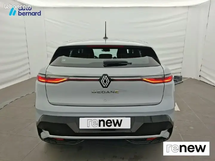 Renault Megane 2023 photo 5
