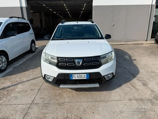 Dacia Sandero 2018 photo 2