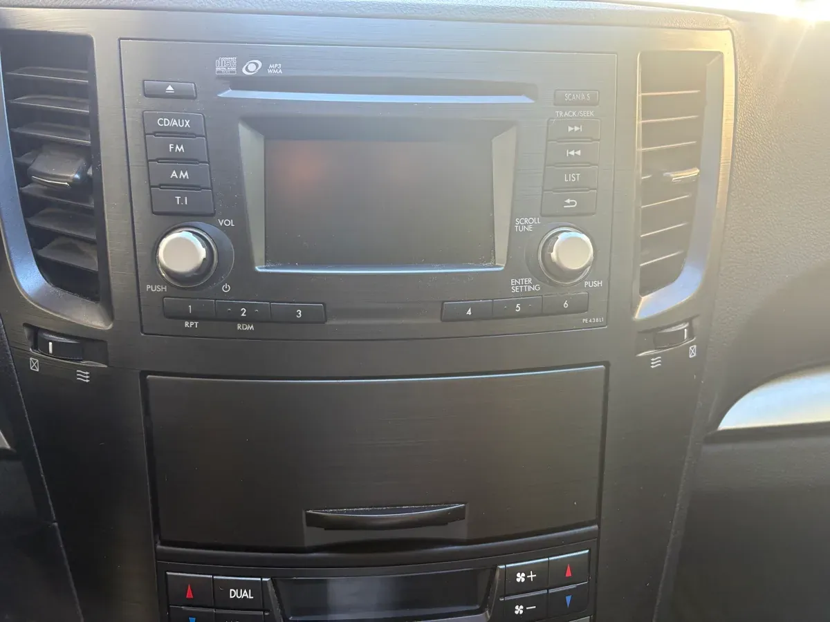Subaru Outback 2014 photo 3