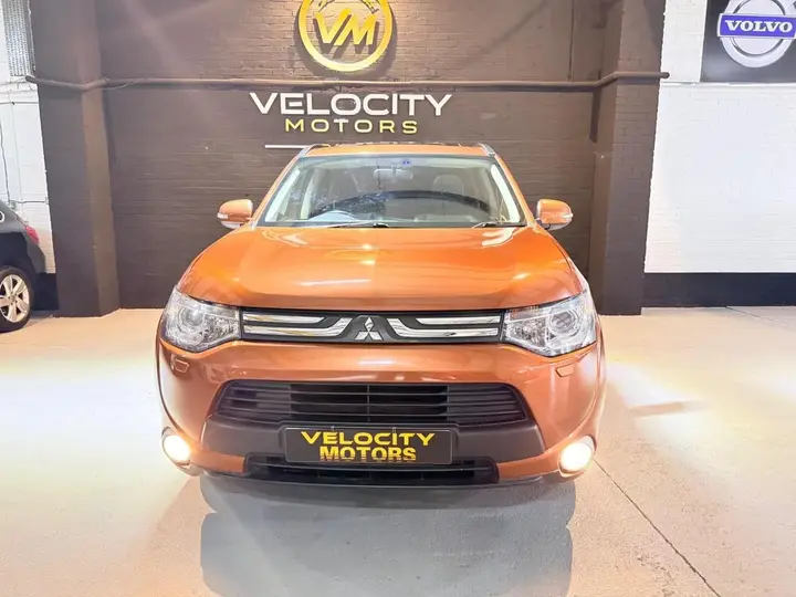 Mitsubishi Outlander 2014 photo 3