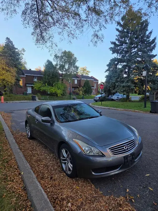 Infiniti G37X 2010 photo 4