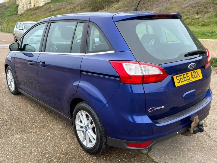 Ford Grand C-Max 2015 photo 4