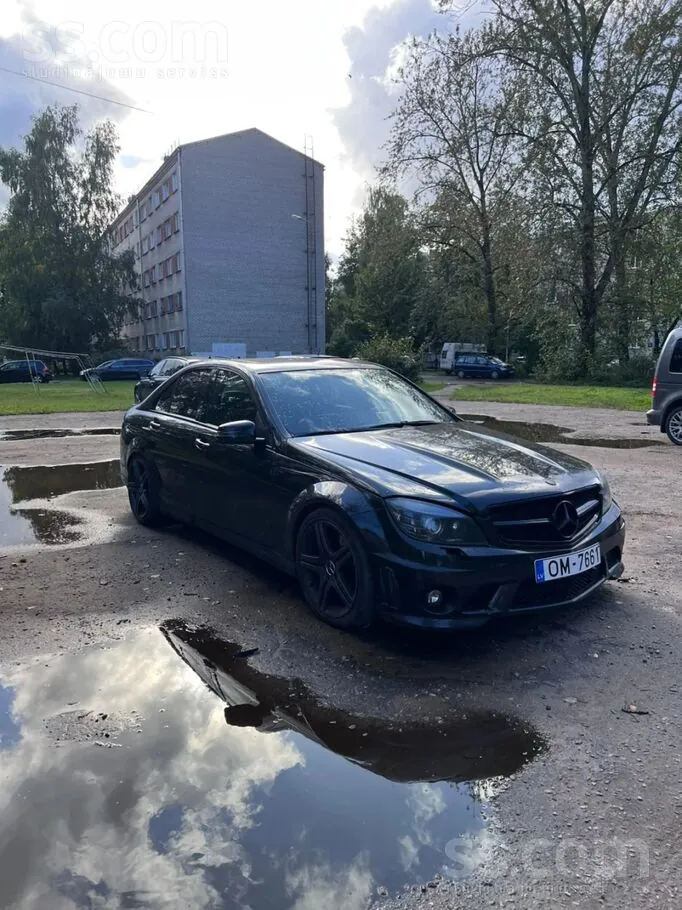 Mercedes-Benz C320 2007 photo 2