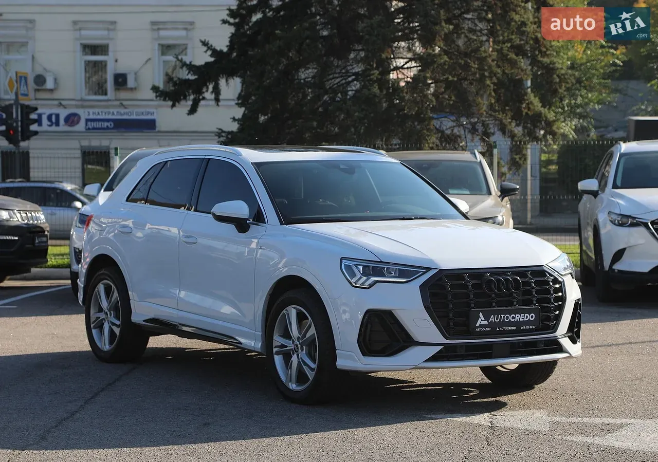 Audi Q3 2021 photo 3