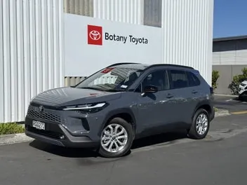Toyota Corolla Cross 2026 photo 2