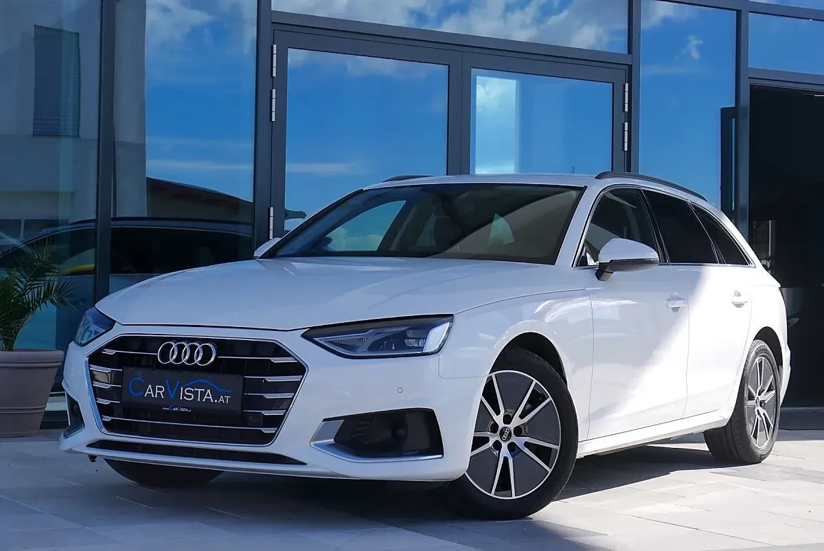 Audi A4 2023 photo 2