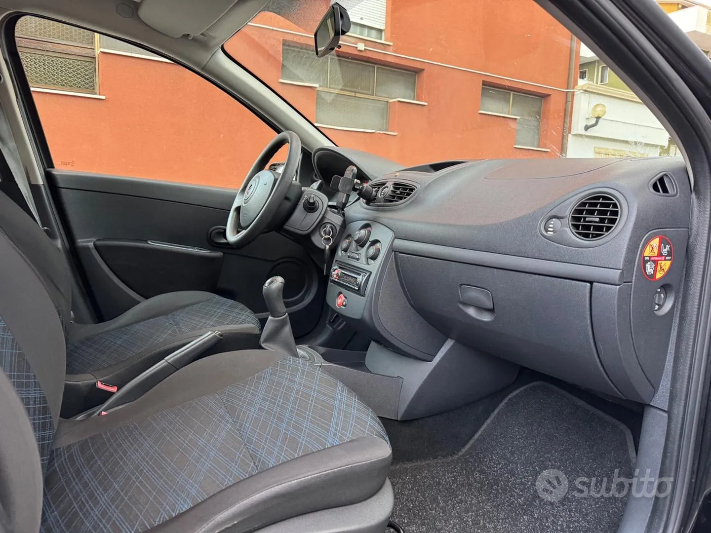 Renault Clio 2007 photo 5