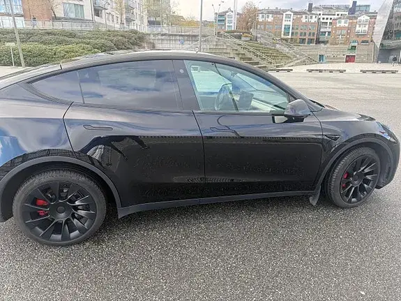 Tesla Model Y 2022 photo 5