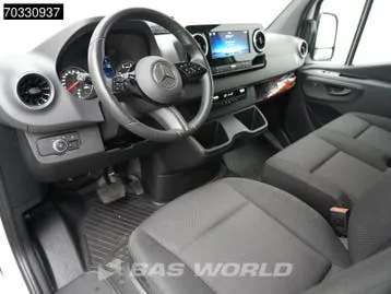 Mercedes-Benz Sprinter 2024 photo 3