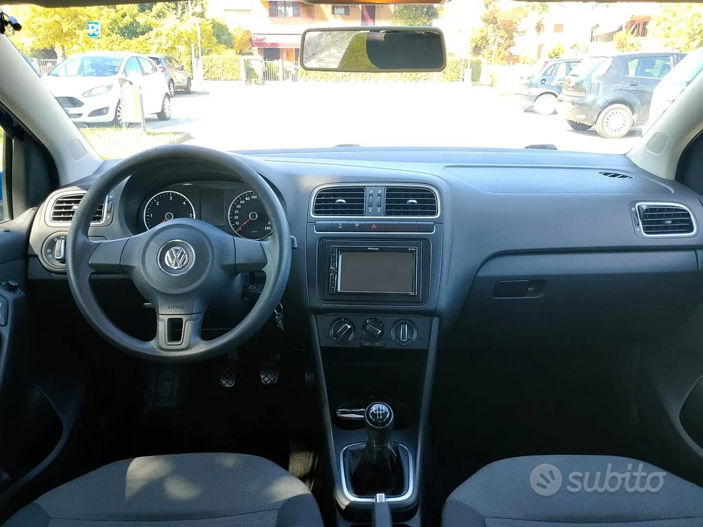 Volkswagen Polo 2013 photo 5