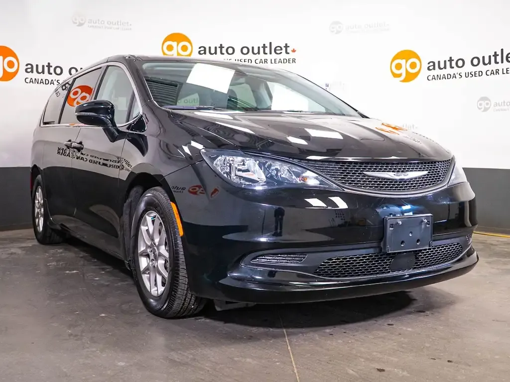 Chrysler Grand Caravan 2024 photo 3