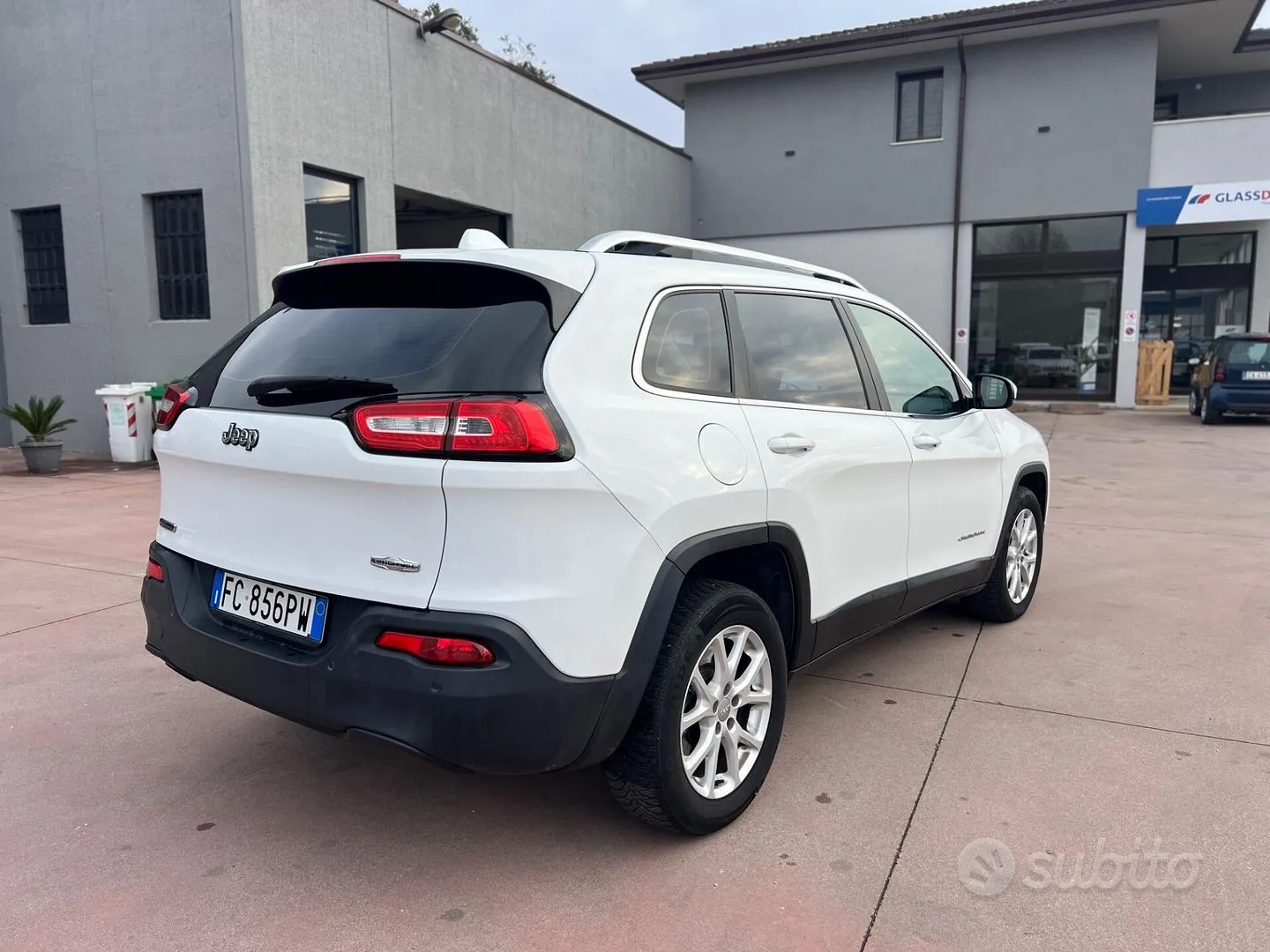 Jeep Cherokee 2016 photo 4