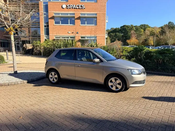 Skoda Fabia 2016 photo 2