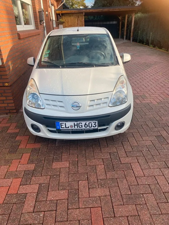 Nissan Pixo