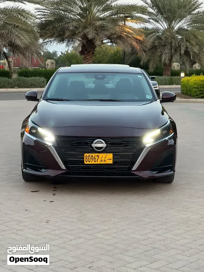 Nissan Altima 2023 photo 2