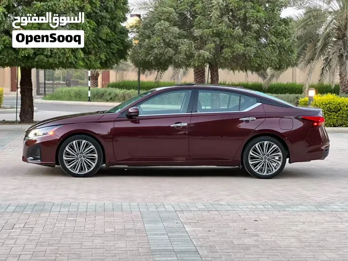 Nissan Altima 2023 photo 4