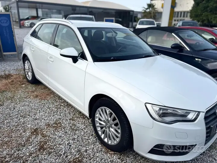 Audi A3 2015 photo 3