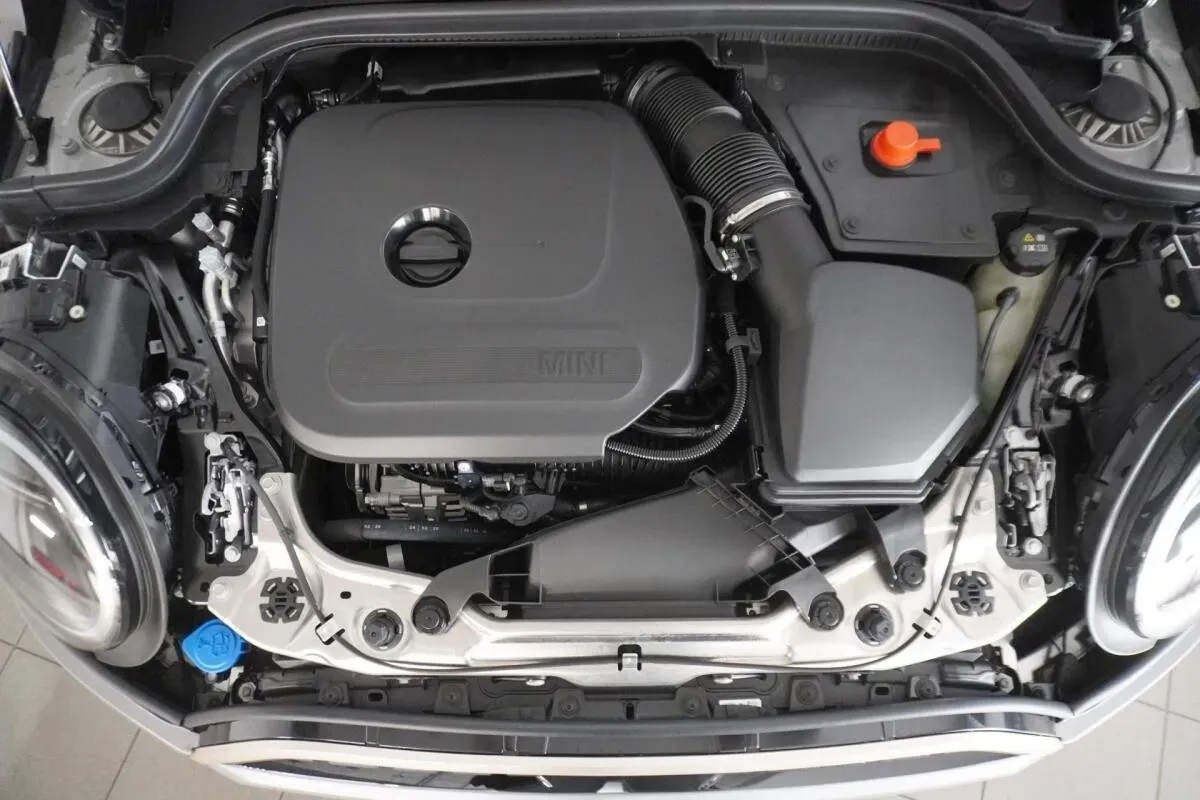 BMW Cooper 2026 photo 2