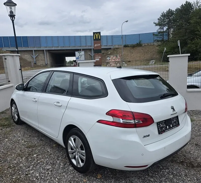Peugeot 308 2017 photo 3