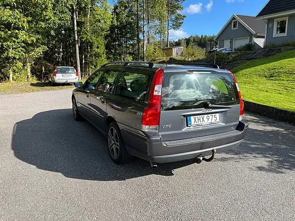 Volvo V70 2006 photo 2