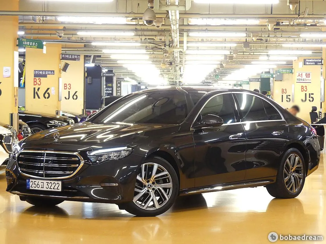 Mercedes-Benz E220D 2024 photo 2