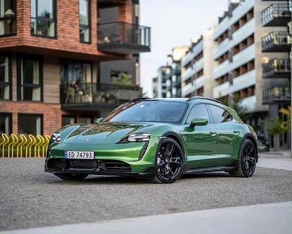 Porsche Taycan Turbo