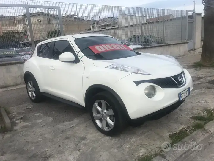Nissan Juke 2011 photo 2