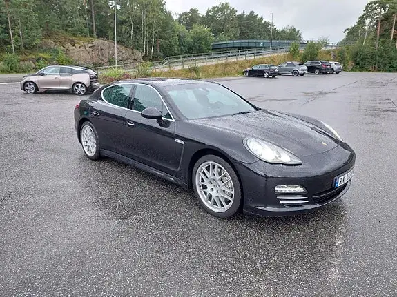 Porsche Panamera 2010 photo 4