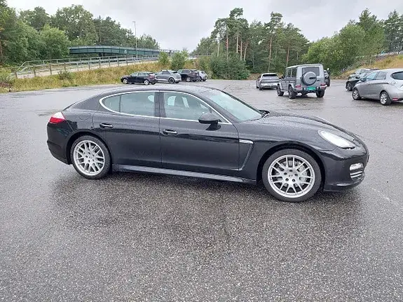 Porsche Panamera 2010 photo 5