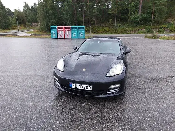 Porsche Panamera 2010 photo 2