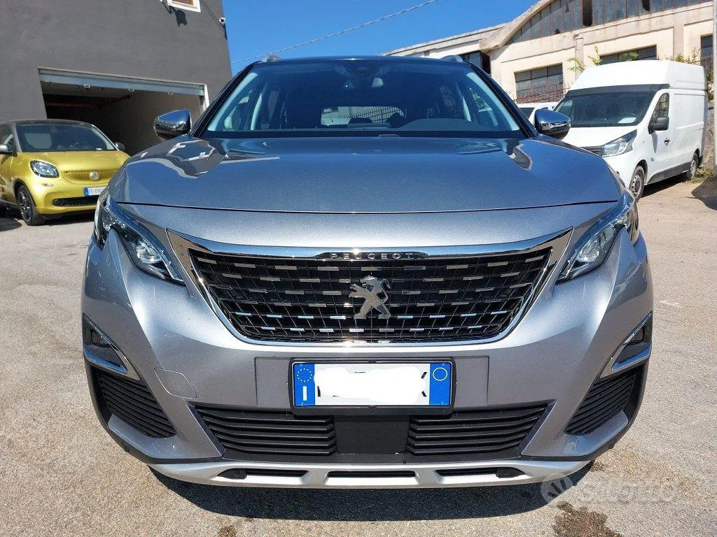 Peugeot 5008 2019 photo 3