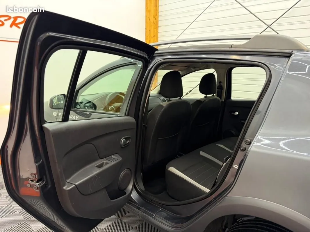 Dacia Sandero 2017 photo 3
