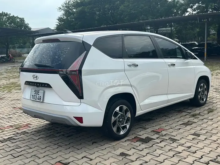 Hyundai Stargazer 2022 photo 3