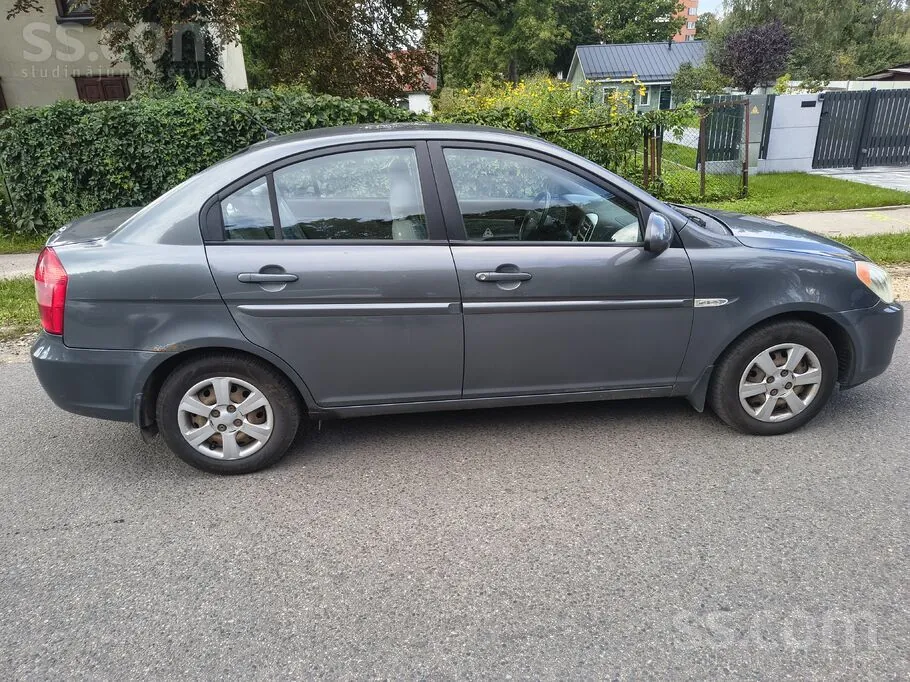 Hyundai Accent 2008 photo 3
