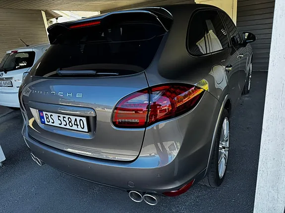 Porsche Cayenne 2011 photo 5