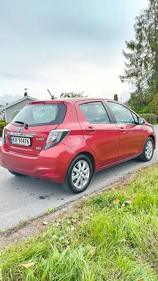 Toyota Yaris 2013 photo 4